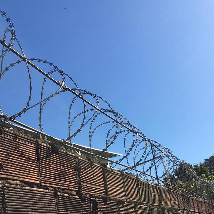 Spikes (or Razor Wire)