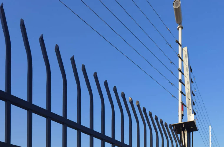 Tensile Electric Fence Installation Effect